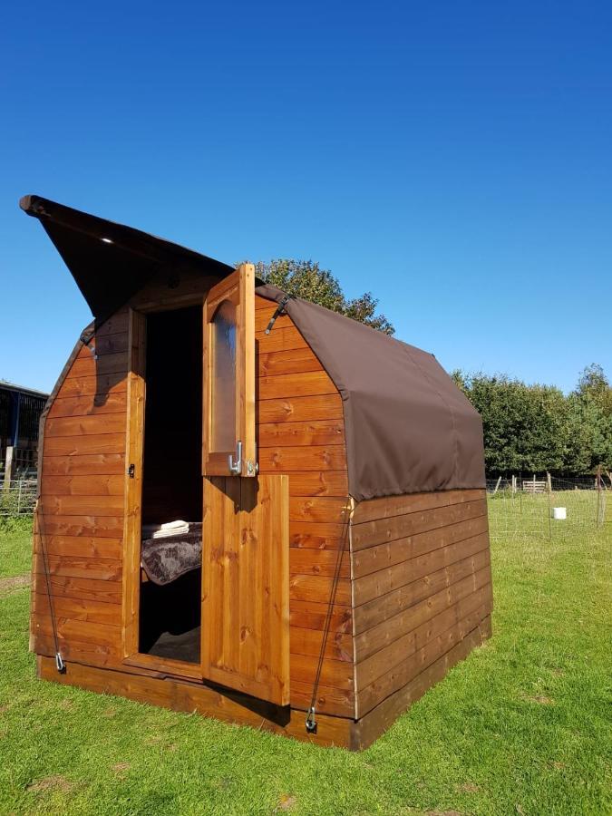 Suitehuts @ Silverstone Bagian luar foto