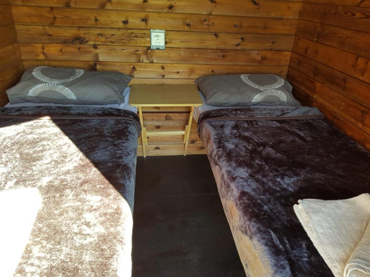 Suitehuts @ Silverstone Bagian luar foto