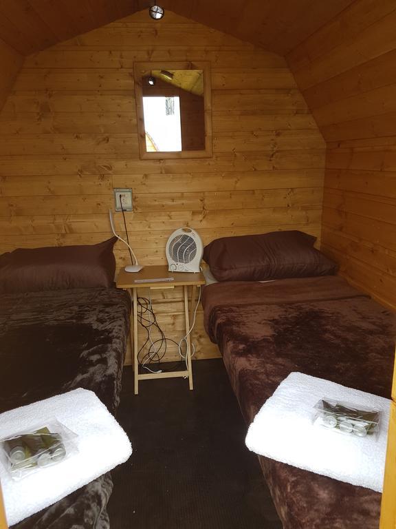 Suitehuts @ Silverstone Bagian luar foto