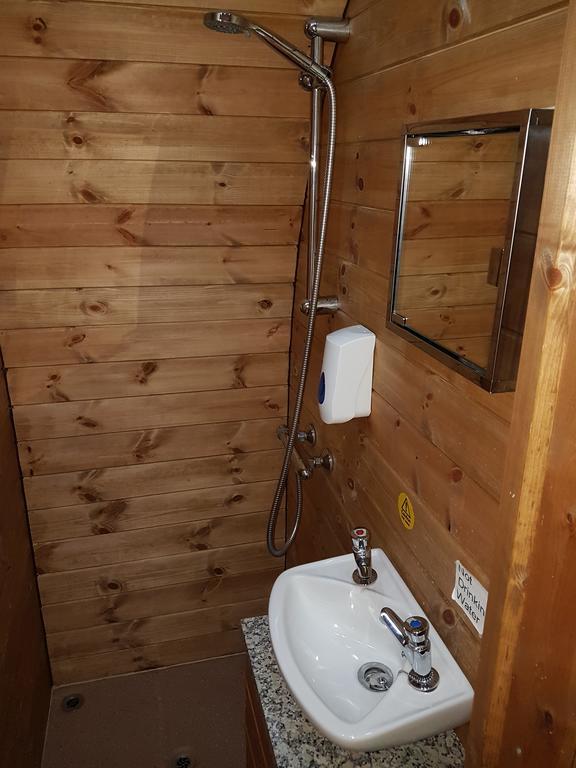 Suitehuts @ Silverstone Bagian luar foto